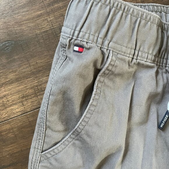 Tommy Hilfiger Boys Jogger Pants Stretch Bottom Logo Draw String Gray Size XL 20 - Picture 7 of 9